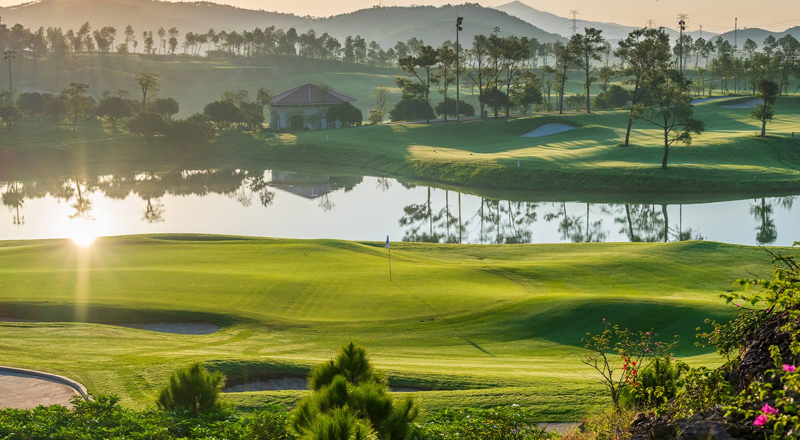 GOLF TOURS